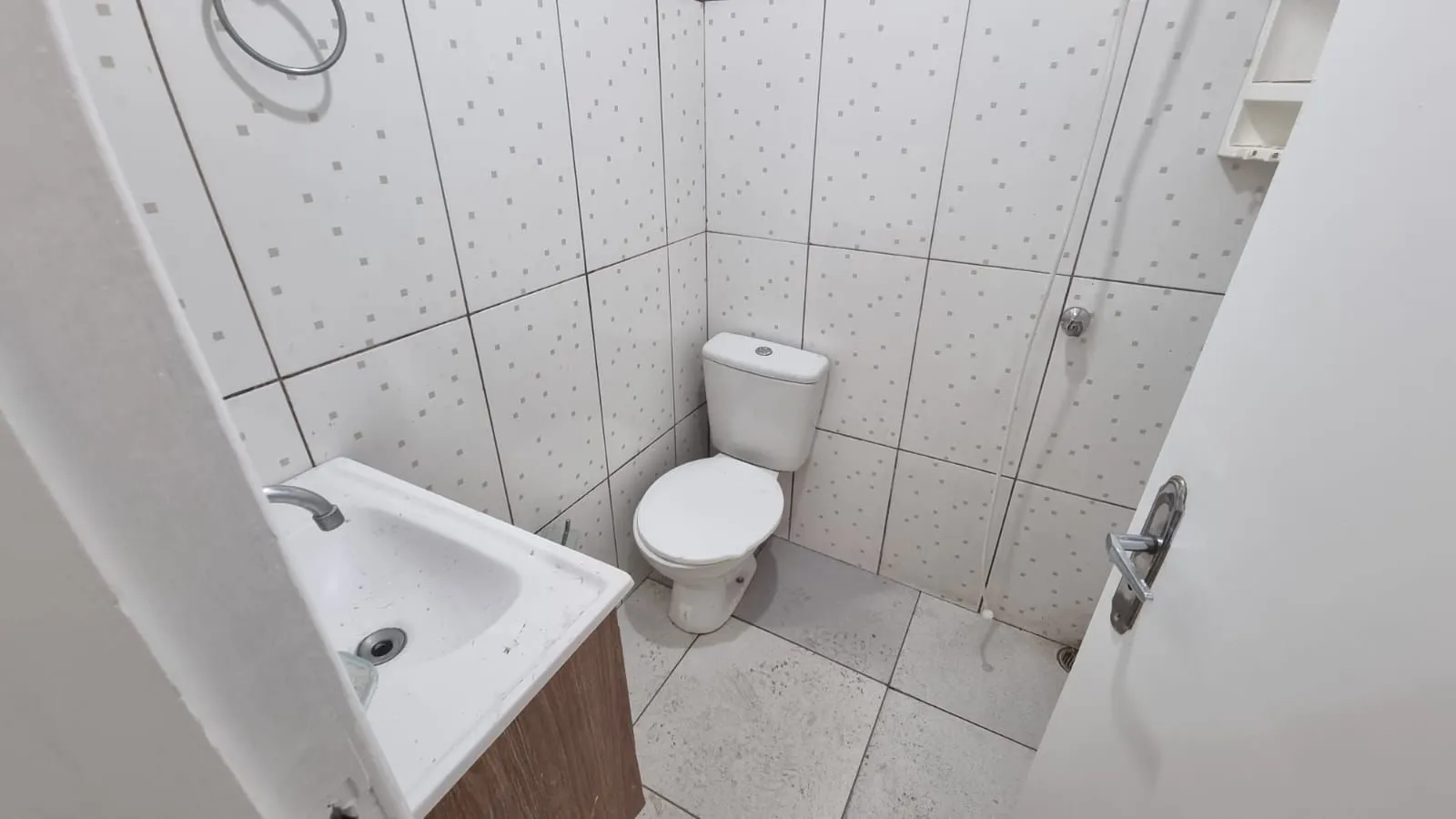 Casa de 4 dormitorios, 2 con baño propio, 220 m², Curitiba — photo 20