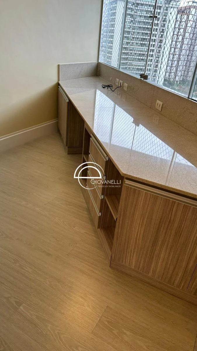 Apartamento de 300 m² com banheira e vista para a água — photo 5