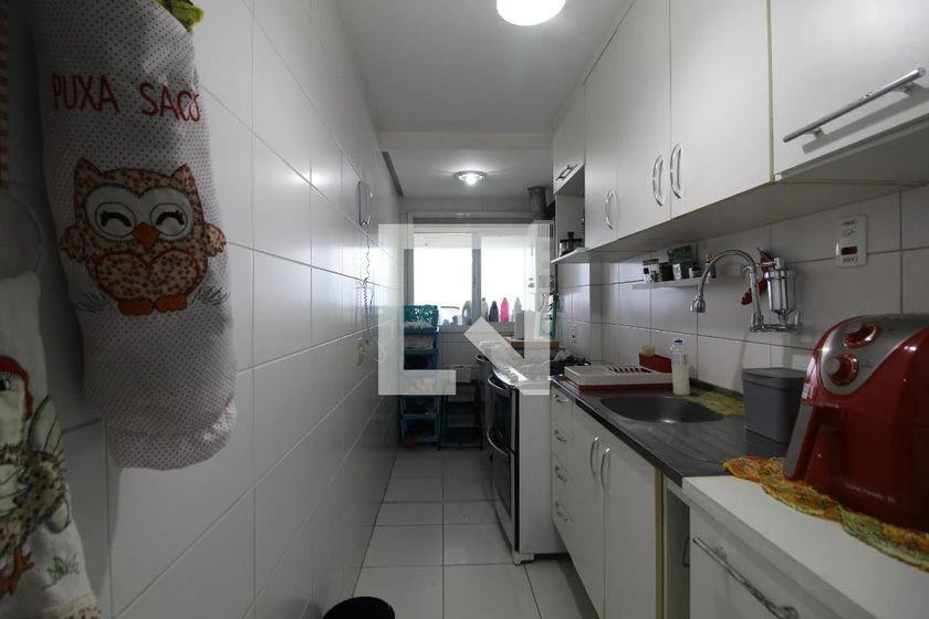 Apartamento amueblado de 3 dormitorios con balcón acristalado — photo 16