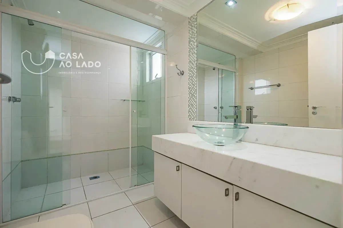 Furnished apartment, 282 m², with a bathtub — photo 17