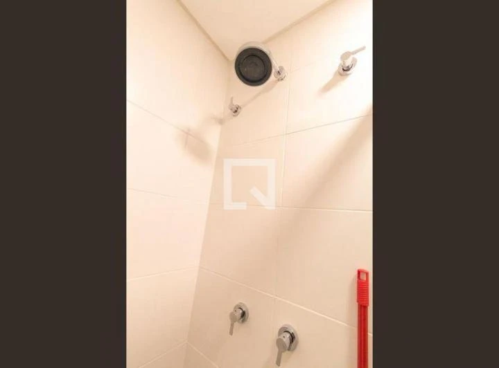 Furnished 19 m² studio with 1 bedroom and 1 bathroom — photo 8