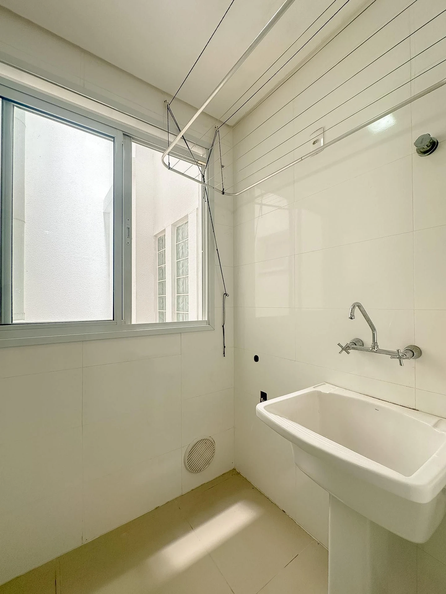Apartamento mobiliado, 64 m², com varanda gourmet — photo 40