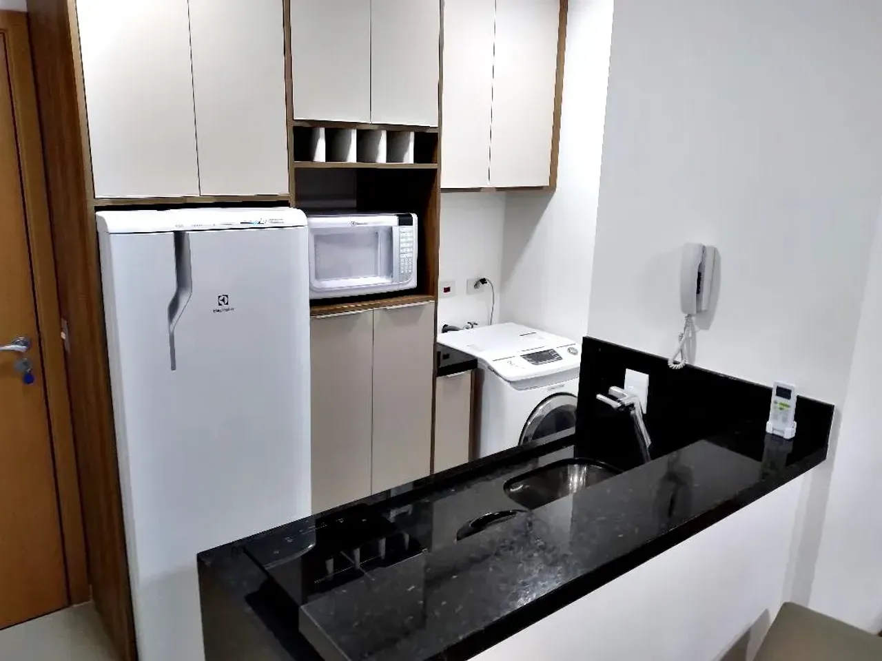 Apartamento mobiliado de 1 dormitório e 34 m² — photo 2