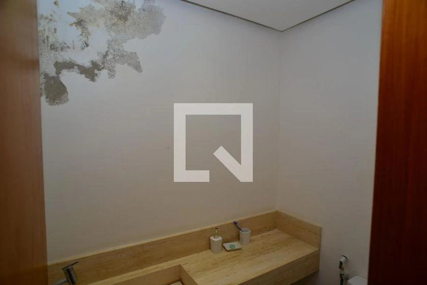 Furnished apartment, 300 m², with a glass-enclosed balcony — photo 44