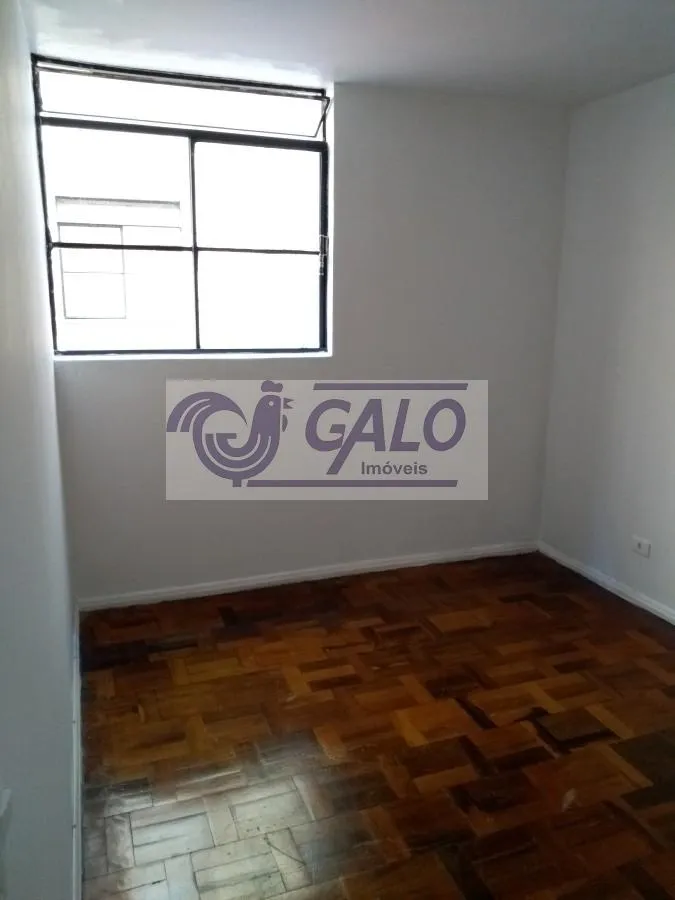 Apartamento com piso de madeira ou laminado, Portão — photo 7