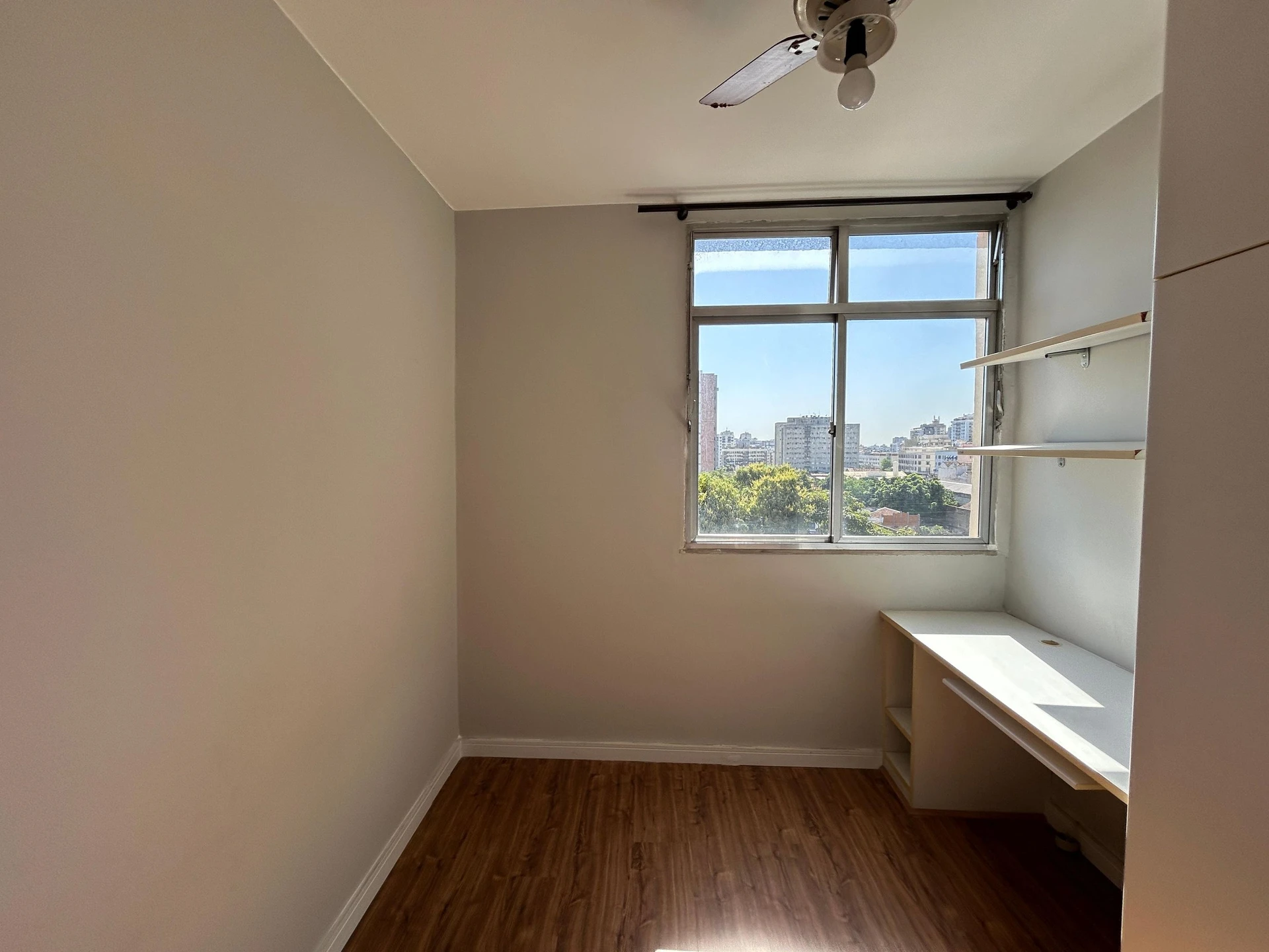 Home office in a 2-bedroom apartment, 63 m² — photo 27