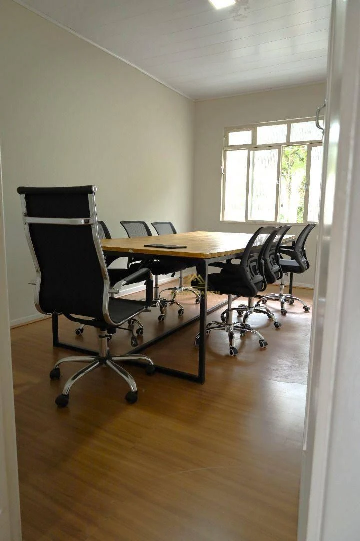 Дом без мебели: 3 спальни, 4 ванные, участок 432 м² — photo 3