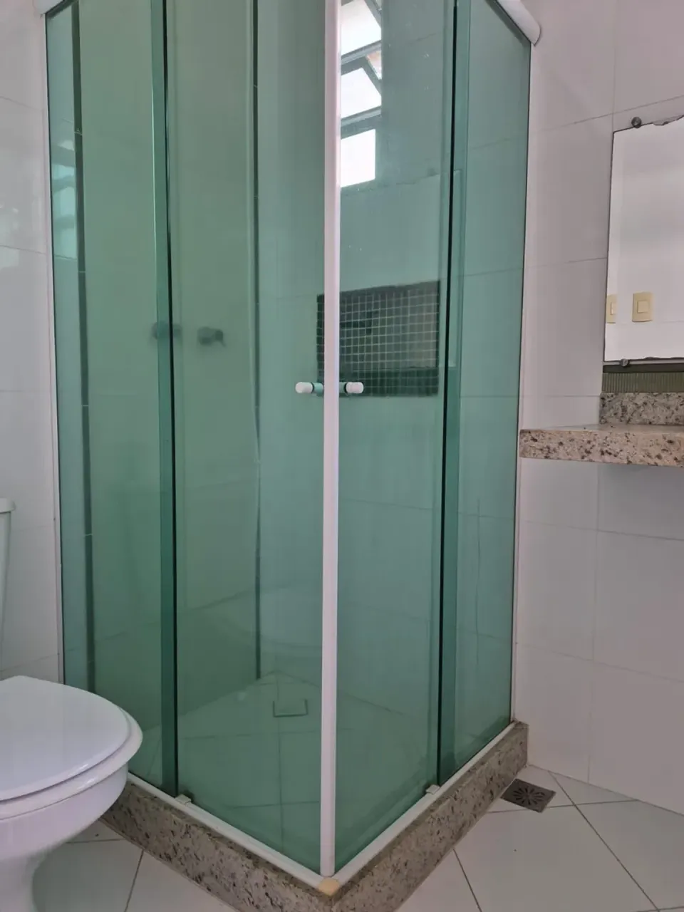 Unfurnished house with 4 bedrooms and 4 bathrooms and pool — photo 14