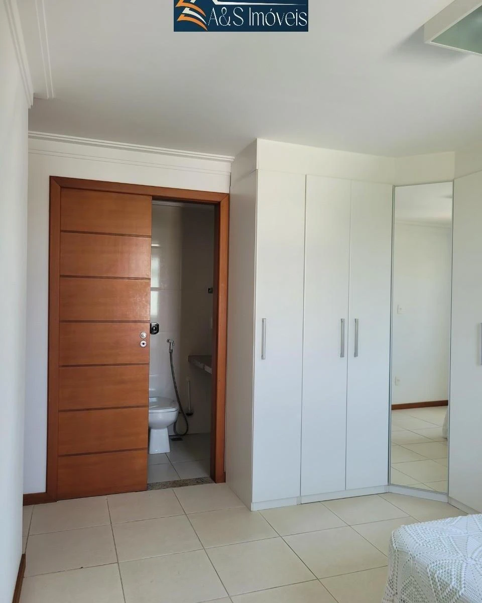 238 m² apartment with 3 parking spaces and 3 en-suites — photo 15