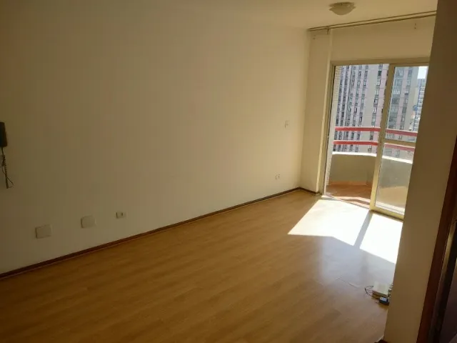 Дерев'яна підлога або ламінат та 1 спальня: квартира 35 м² — photo 9
