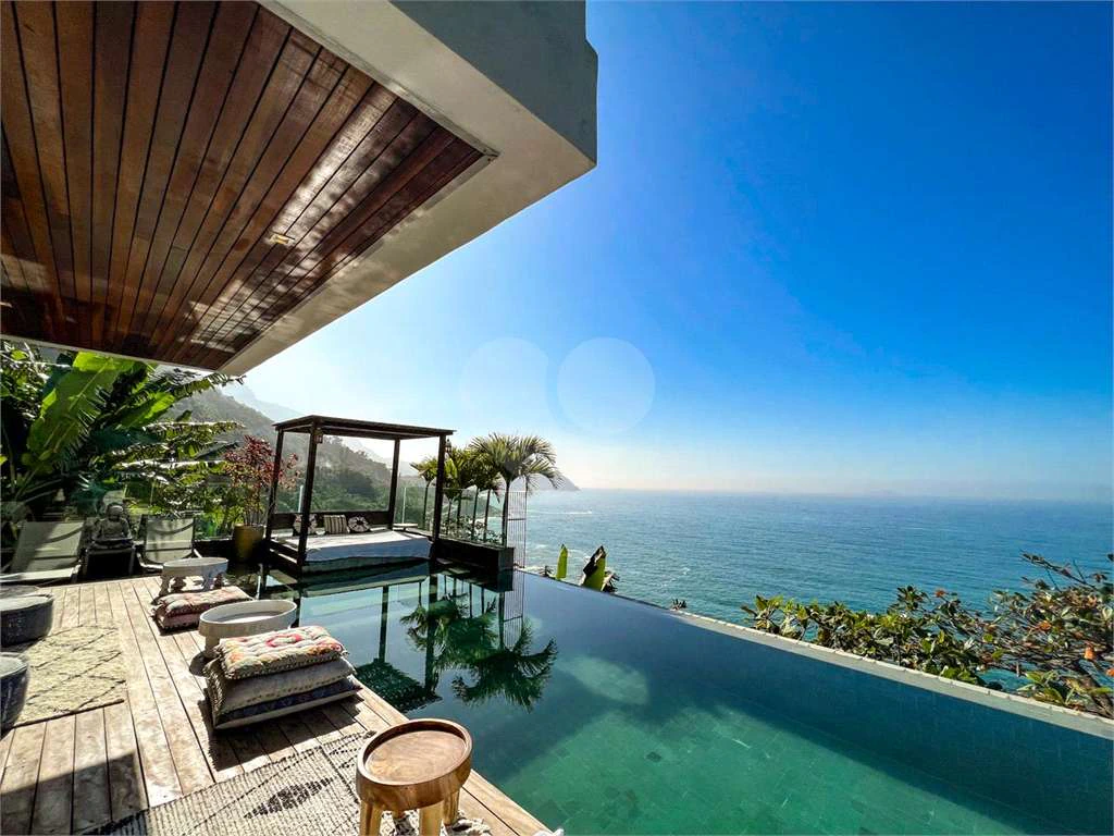 Furnished house with 5 en-suite rooms and 918 m² — photo 7