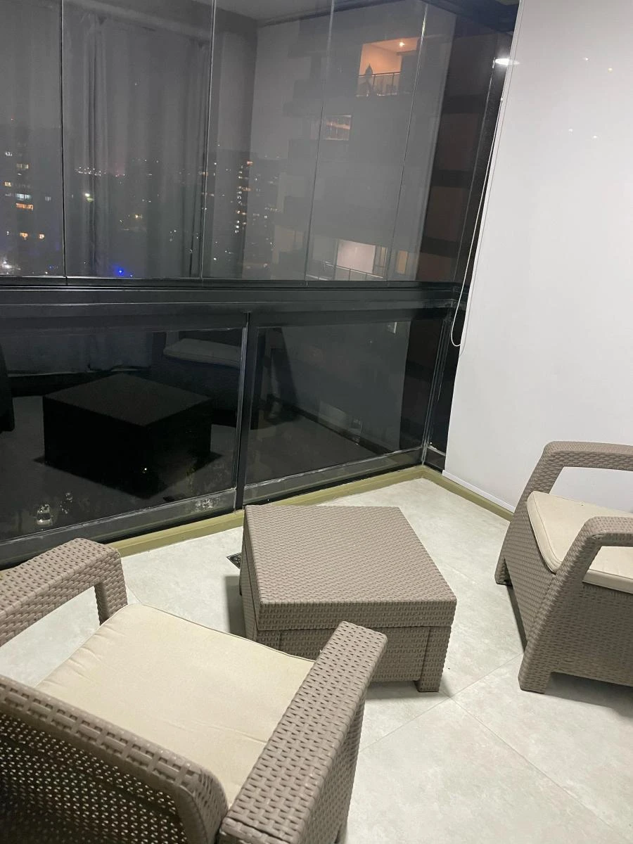 Furnished 70 m² apartment with enclosed glass balcony — photo 2