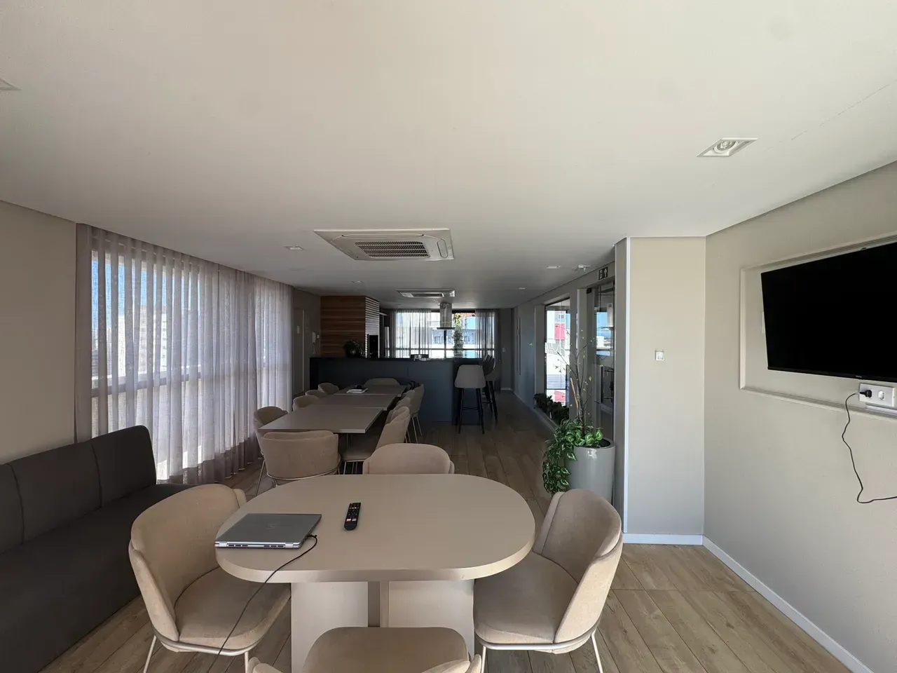 Apartamento mobiliado de 1 quarto com 1 vaga e terraço — photo 8