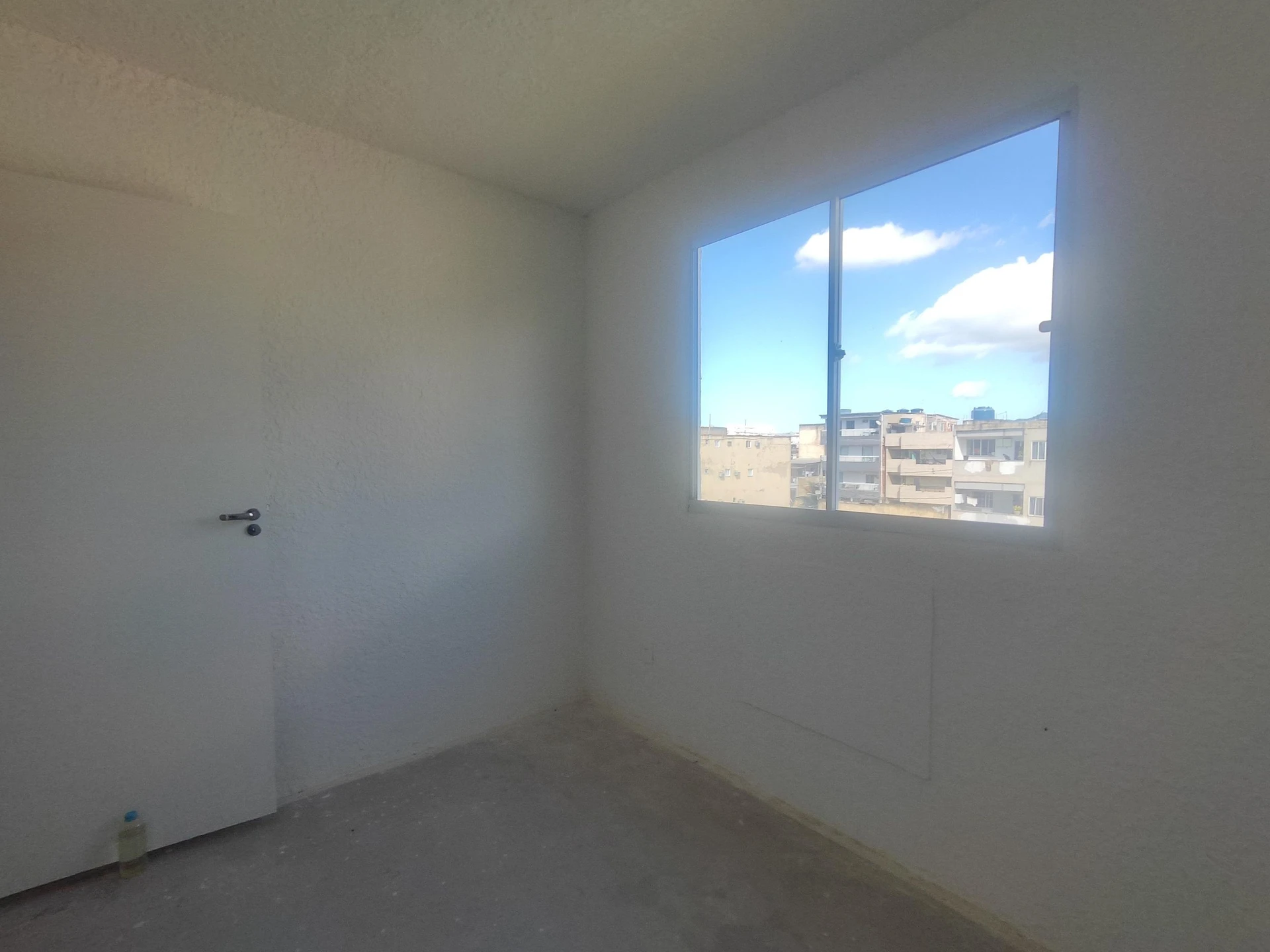 2-bedroom apartment with 1 bathroom and pet allowance — photo 11