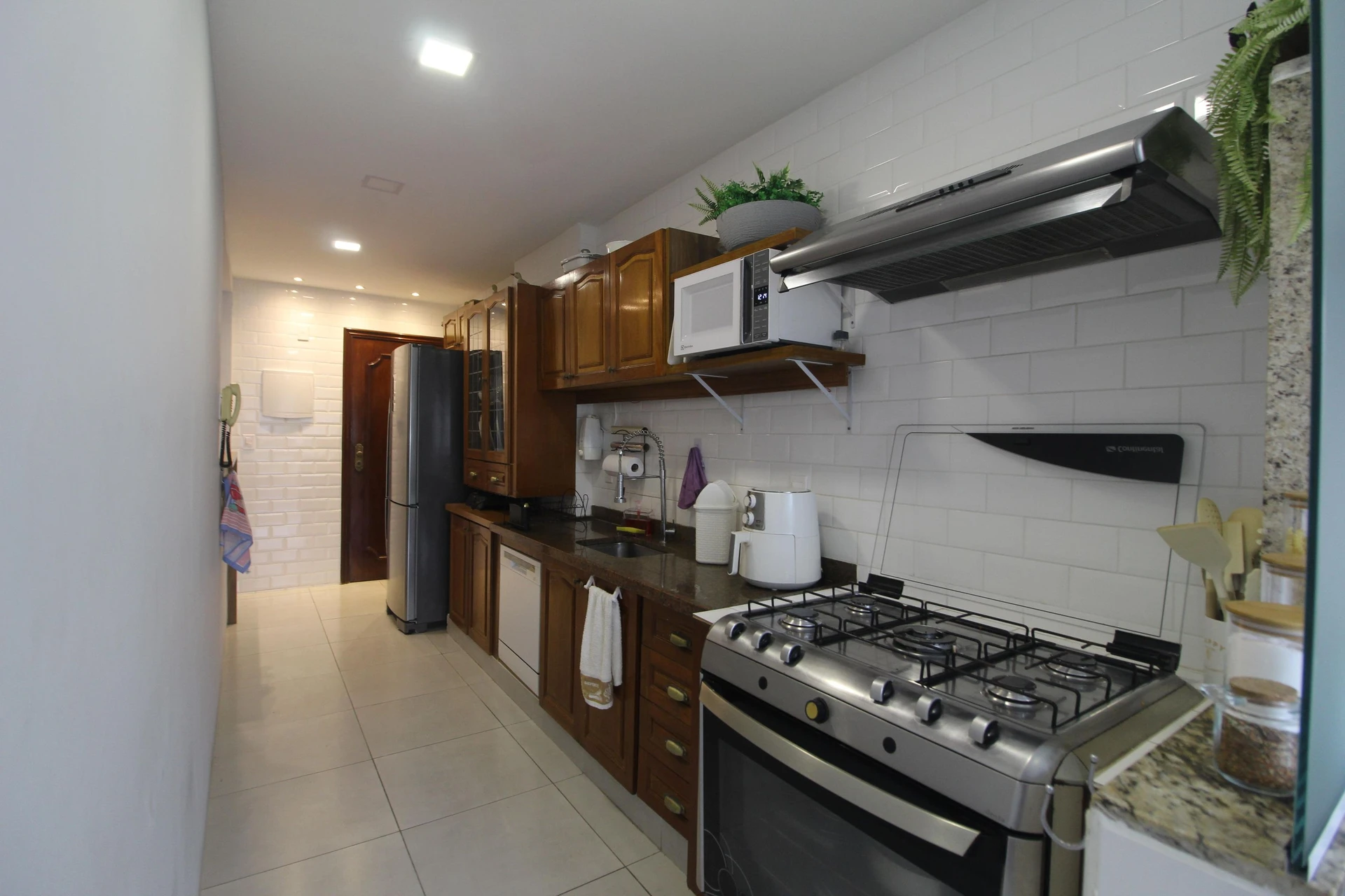 Furnished apartment, 92 m², with a washing machine — photo 9