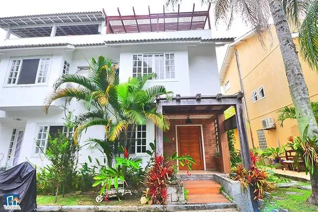 Casa, 200 m², com varanda gourmet