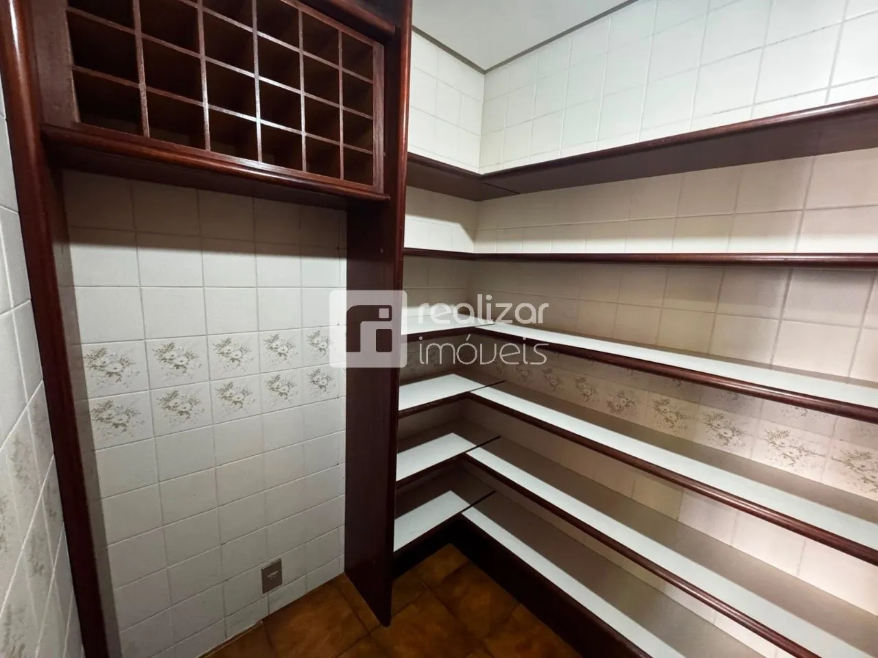 Apartamento de 290 m² com 4 dormitórios e varanda envidraçada — photo 52