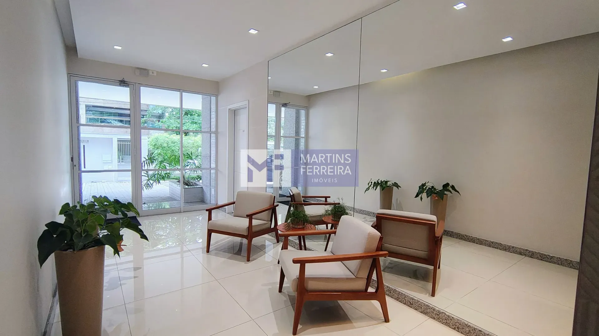 Балкон с грилем и 3 спальни: квартира 122 м² — photo 20