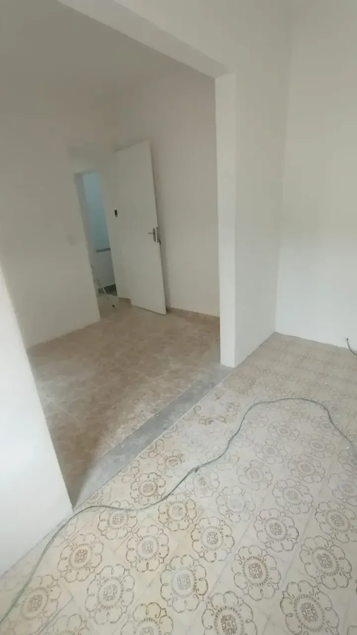 4-bedroom house with 2 bathrooms and 2 parking spots — photo 9