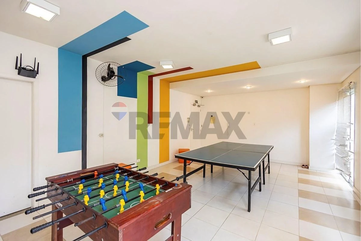 Apartment in a building with a gym — photo 41