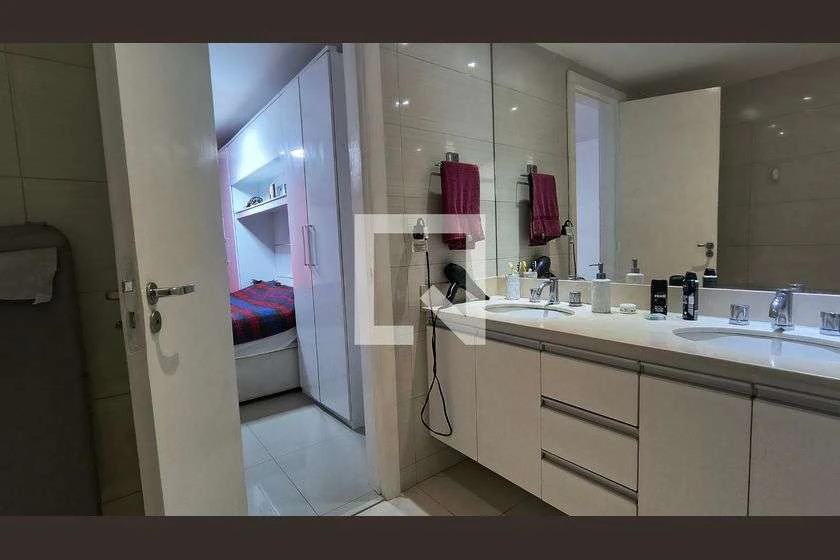 Top-floor duplex with 326 m², 5 bedrooms and 3 parking — photo 10