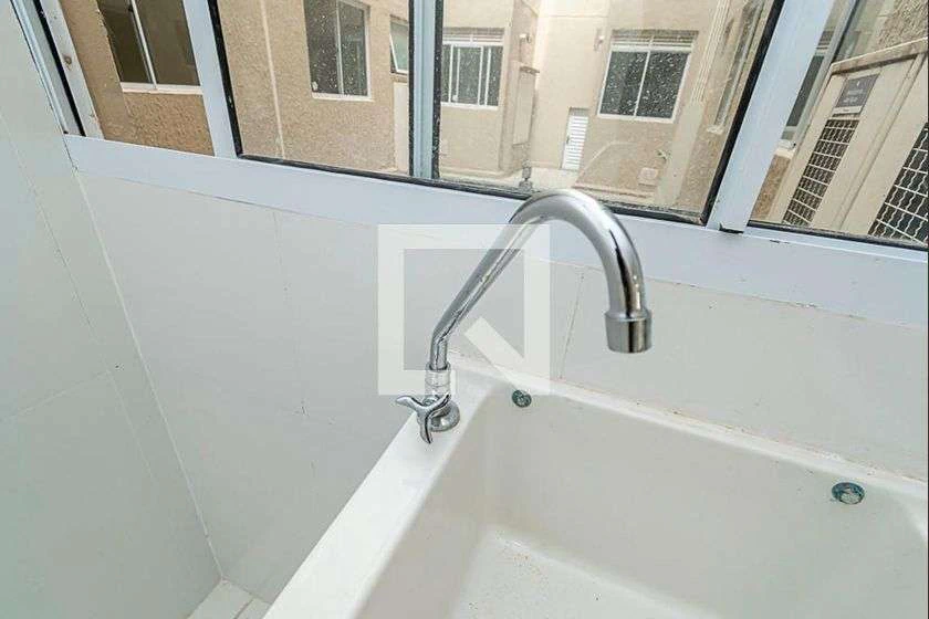 Apartamento de 2 quartos com armários na cozinha — photo 28