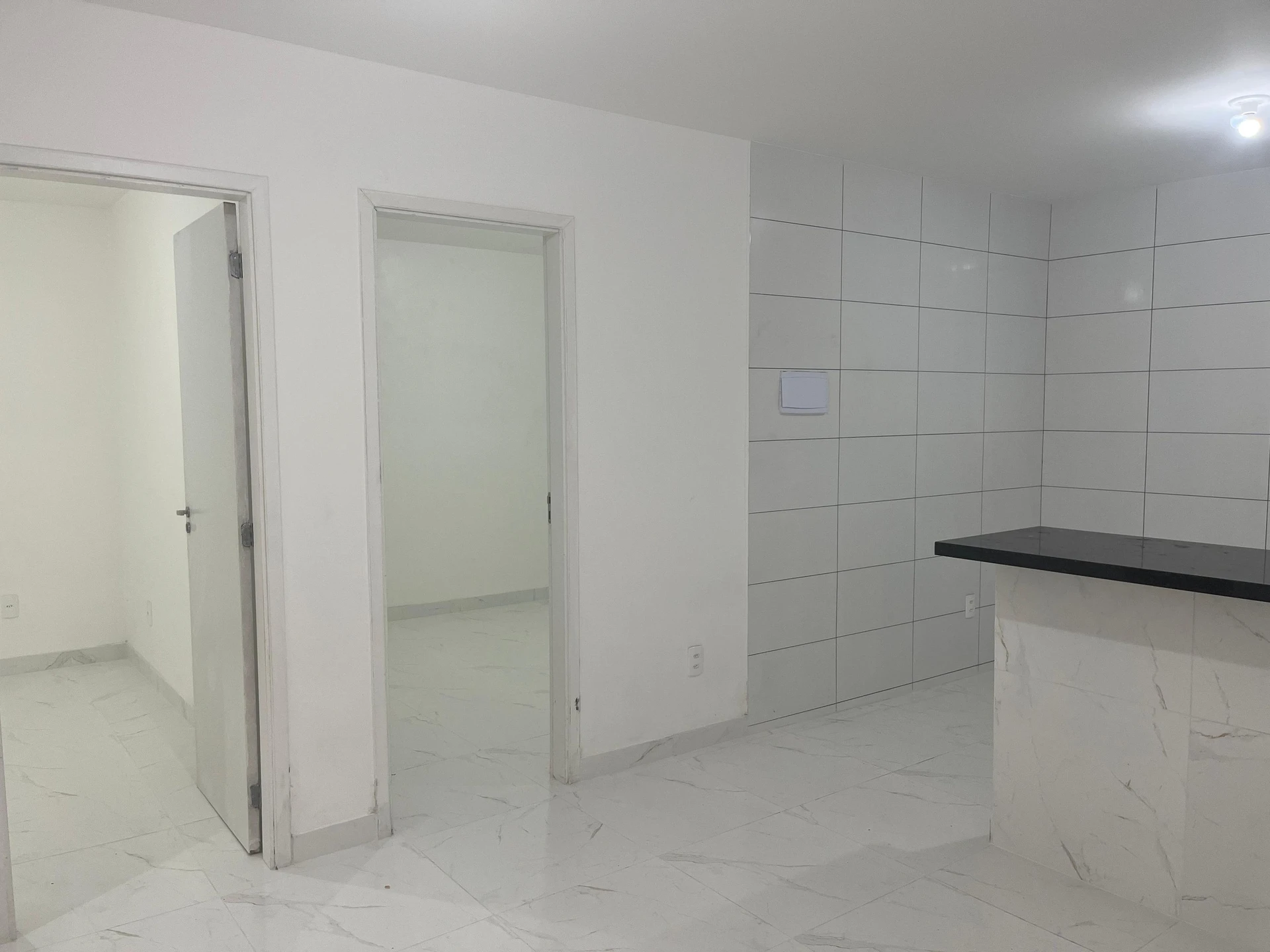 Unfurnished house with 2 bedrooms and open-plan kitchen — photo 12