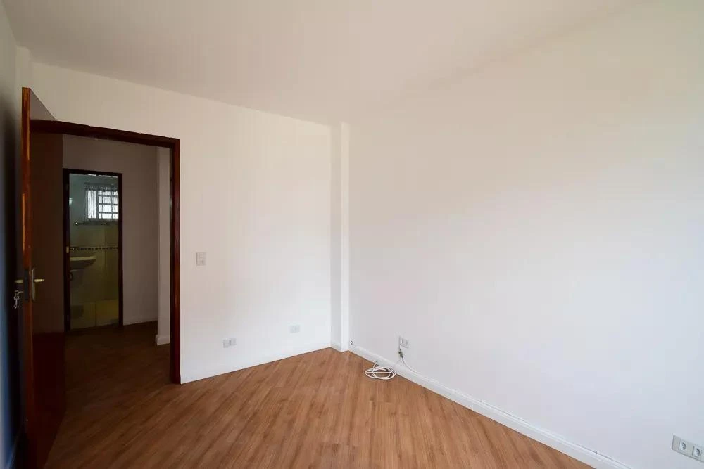 3-bedroom apartment with a bathtub in Curitiba — photo 6