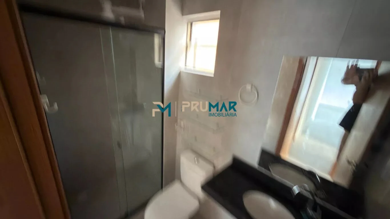 2-bedroom apartment in a building with a gym — photo 10