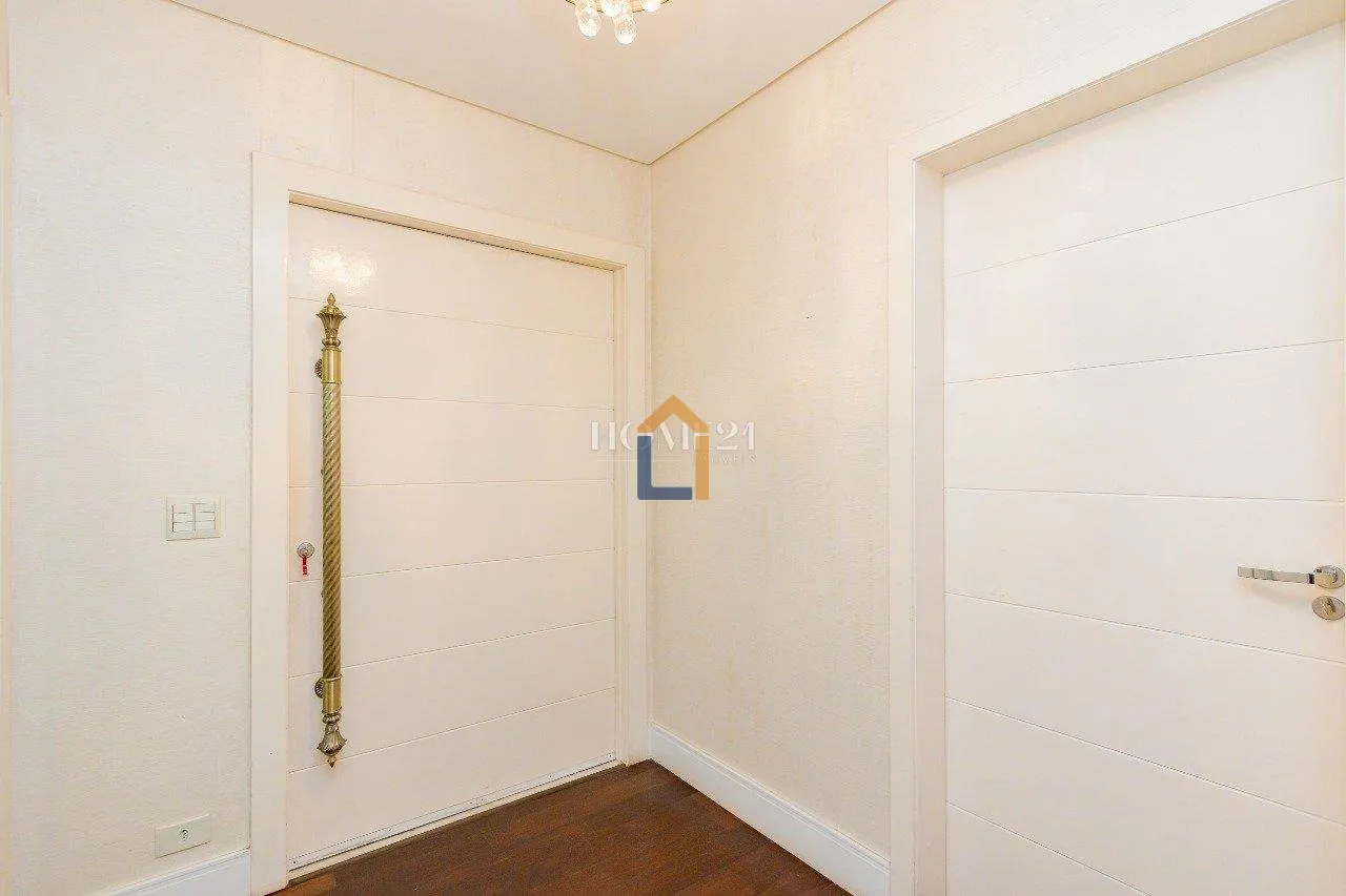 Furnished 470 m² house with 4 bedrooms and private garden — photo 72