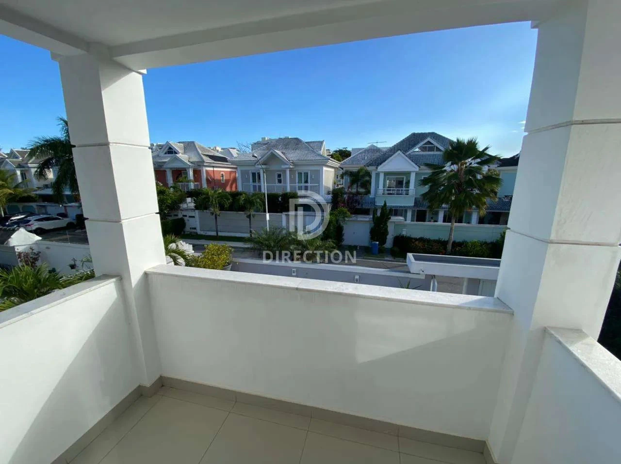 4 quartos e banheira: casa de 300 m² — photo 15