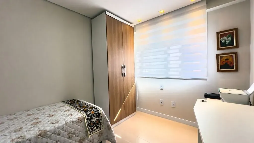 Apartamento no 4º andar com varanda envidraçada — photo 3