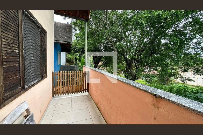 Casa com 5 quartos e cozinha aberta de 300 m² — photo 34