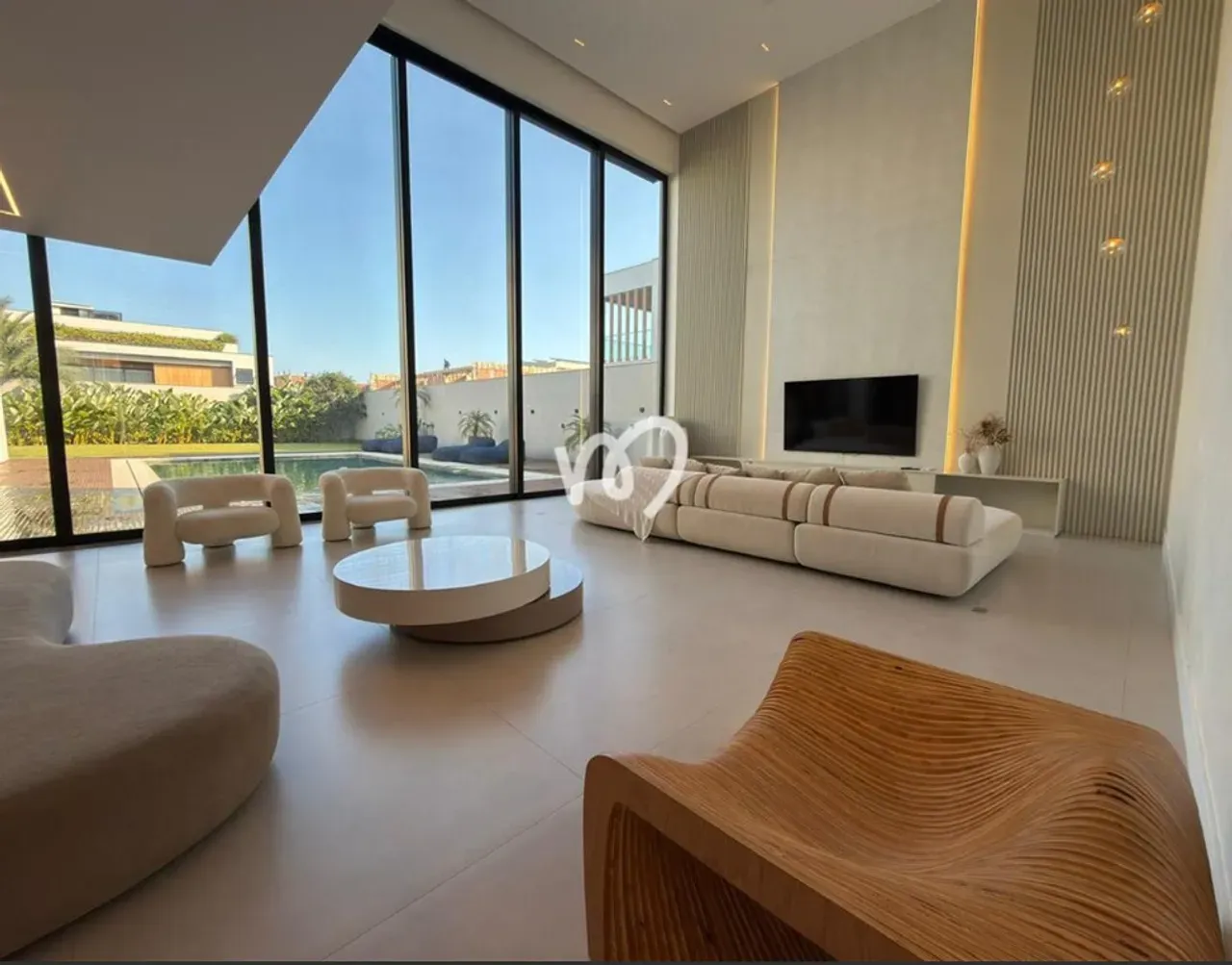 Furnished house with 5 bedrooms and an open kitchen — photo 7