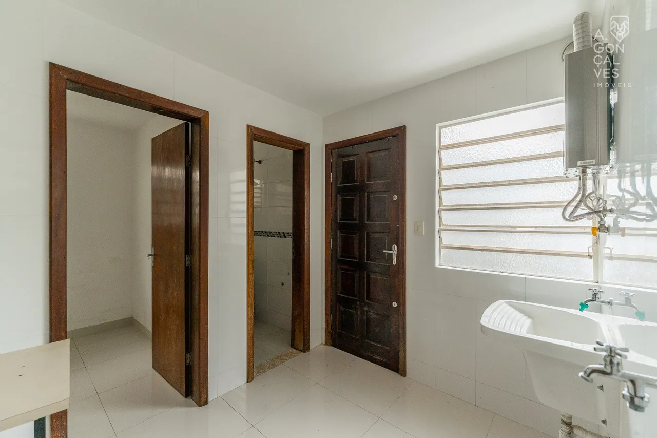 House with 3 bedrooms and 2 parking spaces — photo 19