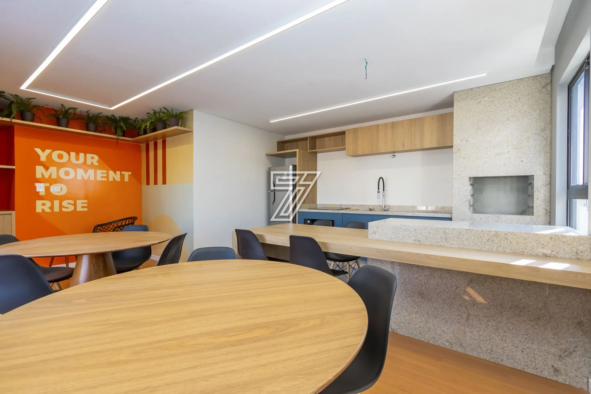 43 m² duplex loft with an open-plan kitchen — photo 24