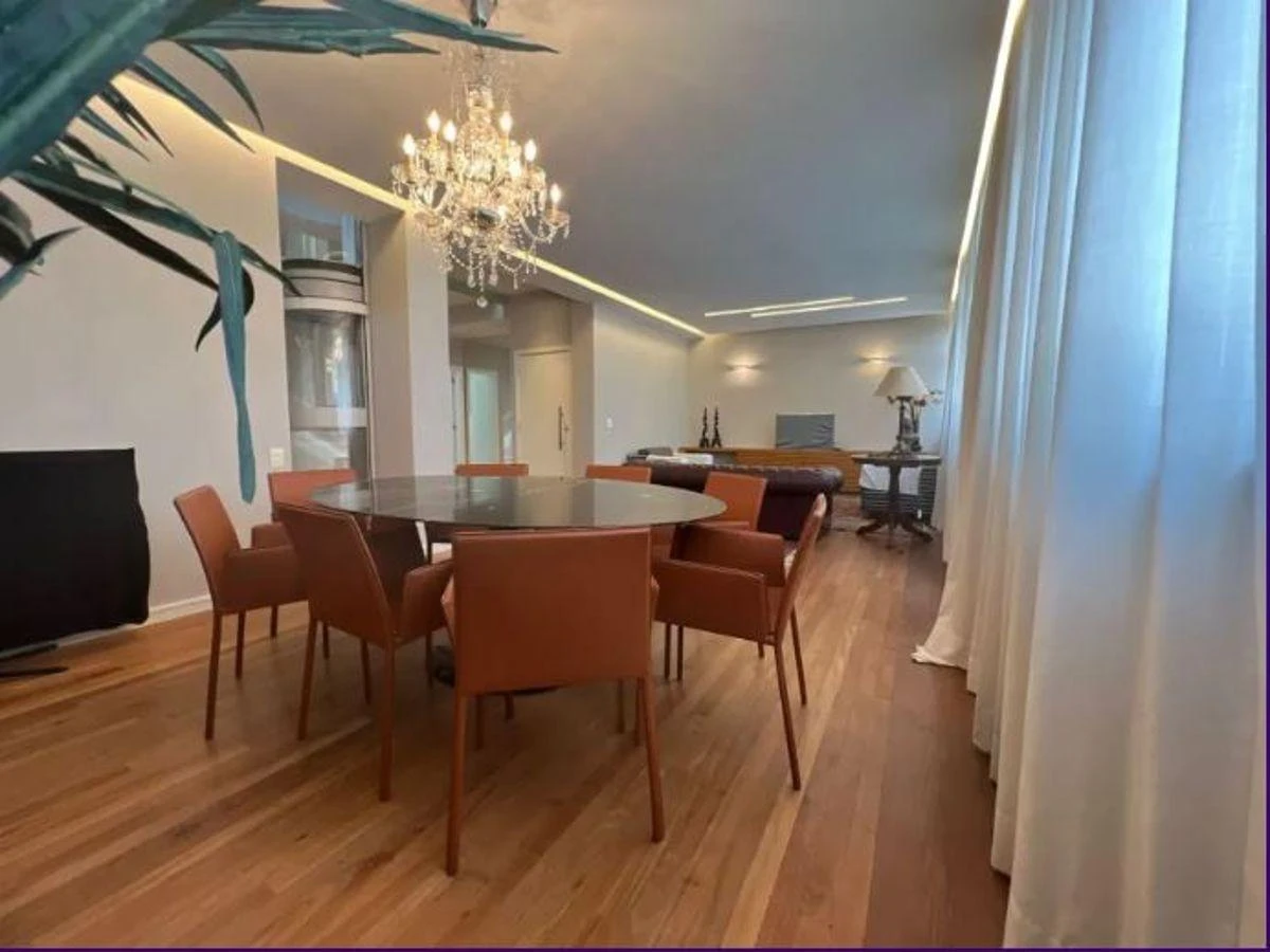 Furnished 400 m² apartment with 4 bedrooms and a terrace — photo 8