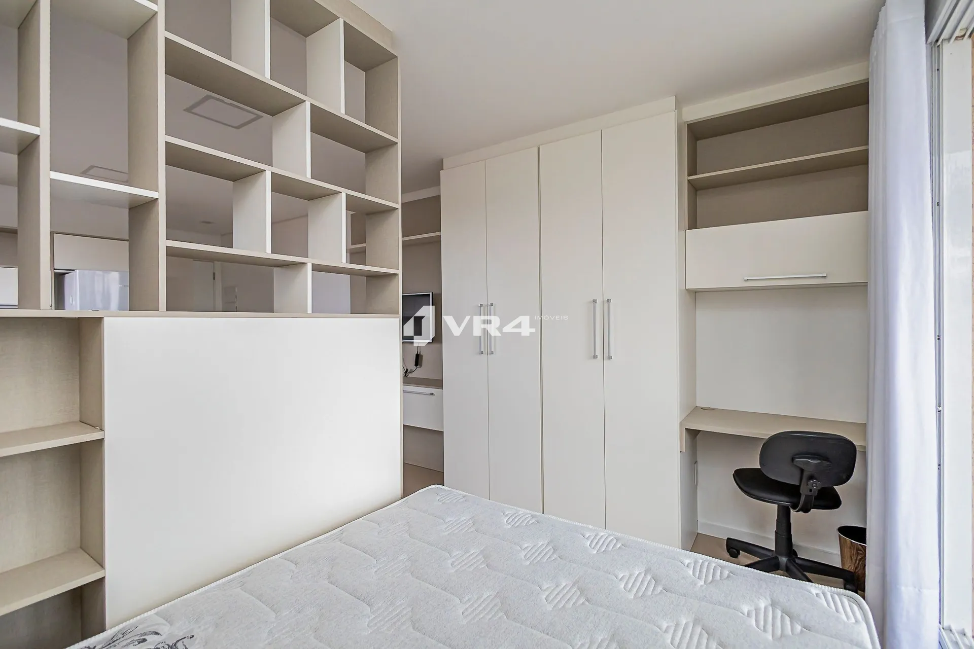 Студия 34 м² с рабочим местом и стиральной машиной — photo 3
