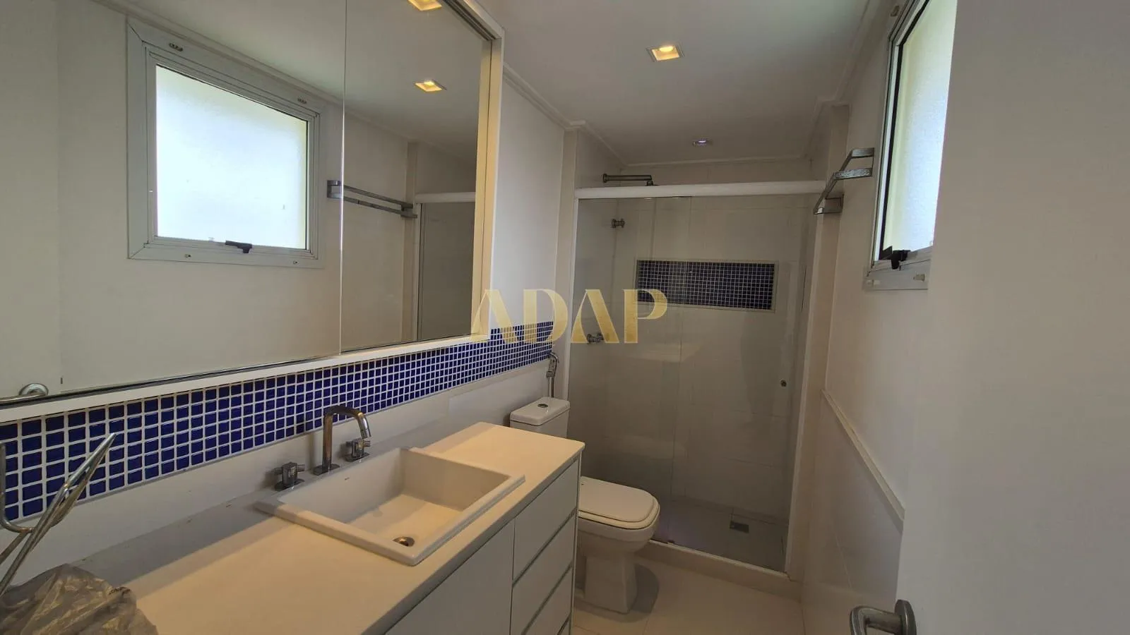 Камін та 3 спальні: квартира 123 м² — photo 19