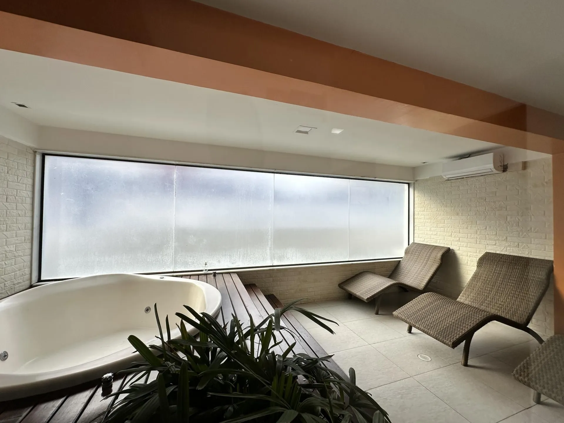 2-bedroom apartment with floor-to-ceiling windows — photo 23