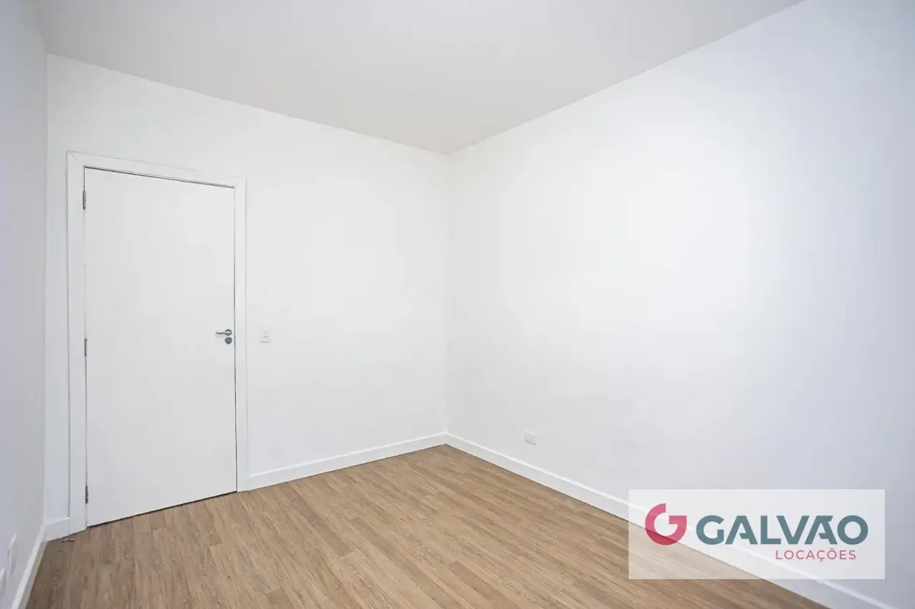 72 m² apartment with 2 bedrooms and open-plan kitchen — photo 5