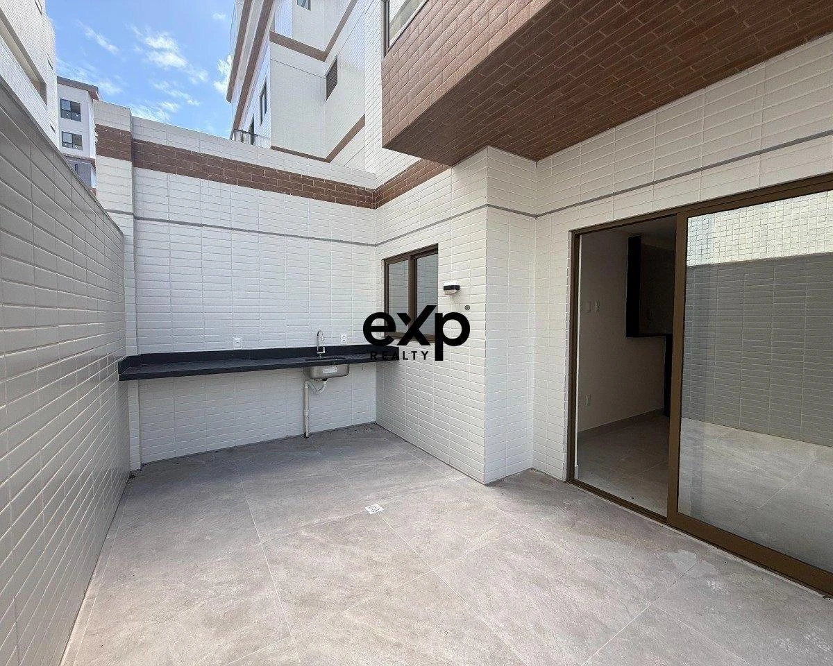 3-bedroom apartment, 2 with their own bathrooms, 76 m² — photo 32