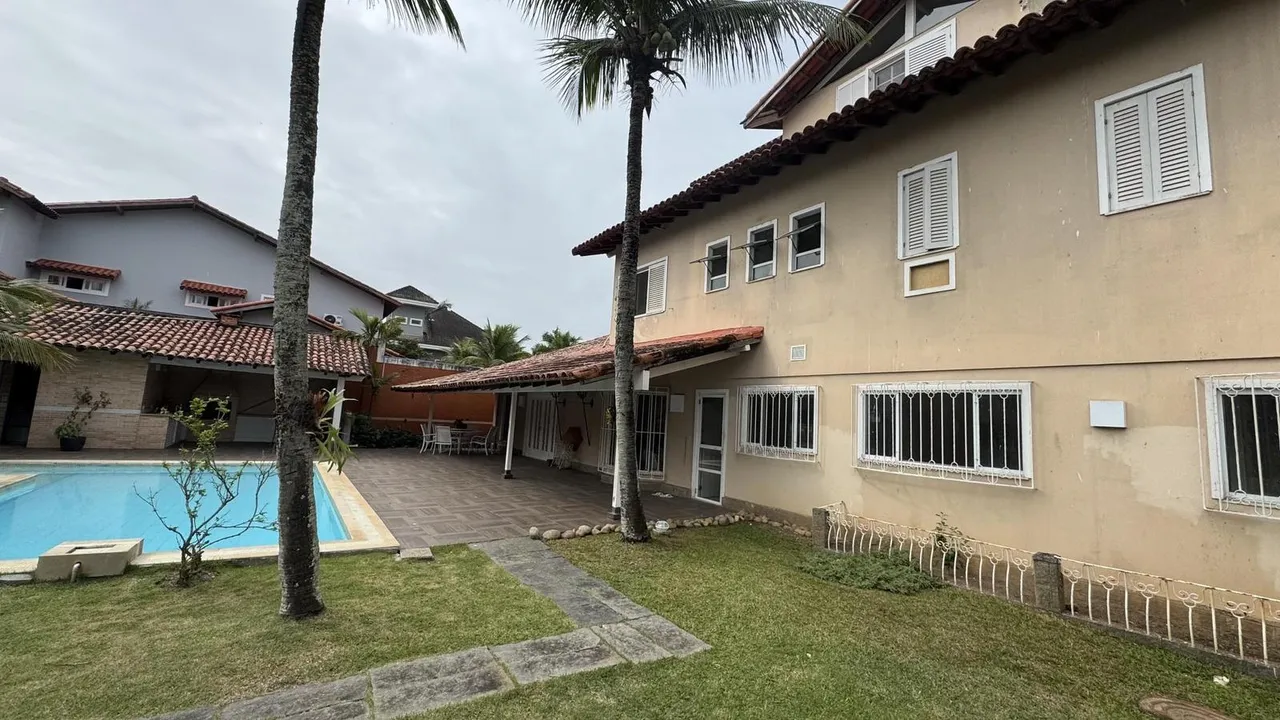 Casa sem mobília com 5 quartos e 5 banheiros — photo 6