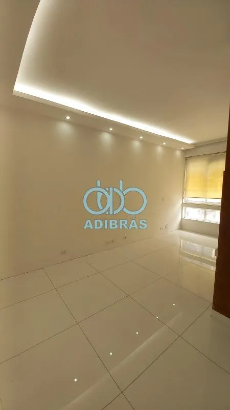86 m² apartment with a home office and a walk-in closet — photo 12