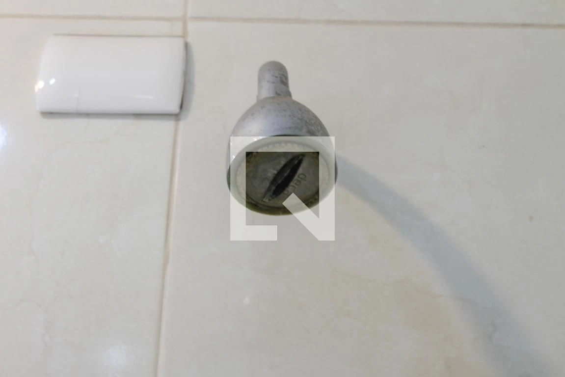 One-bedroom apartment with a washing machine — photo 19