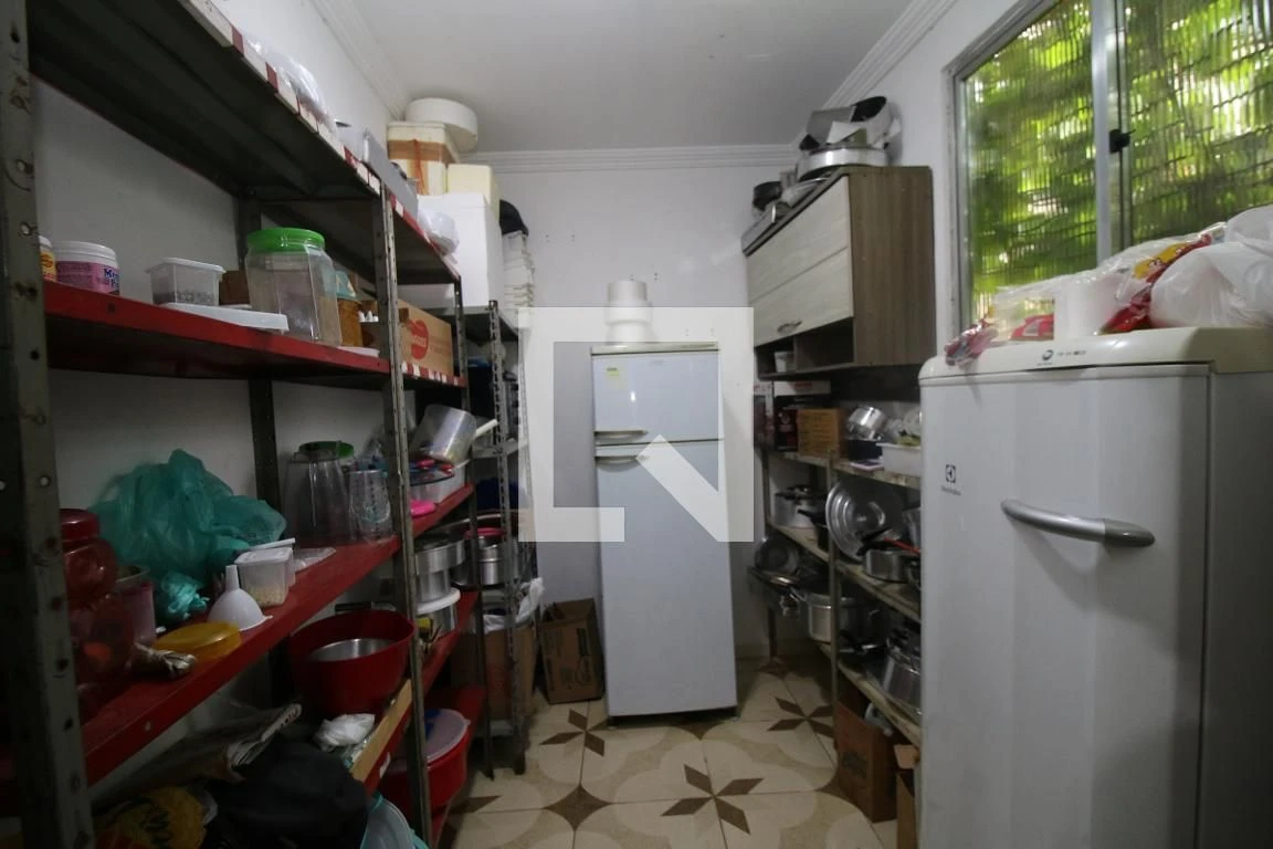 Casa mobiliada com 3 quartos, 1 banheiro e jardim privativo — photo 4
