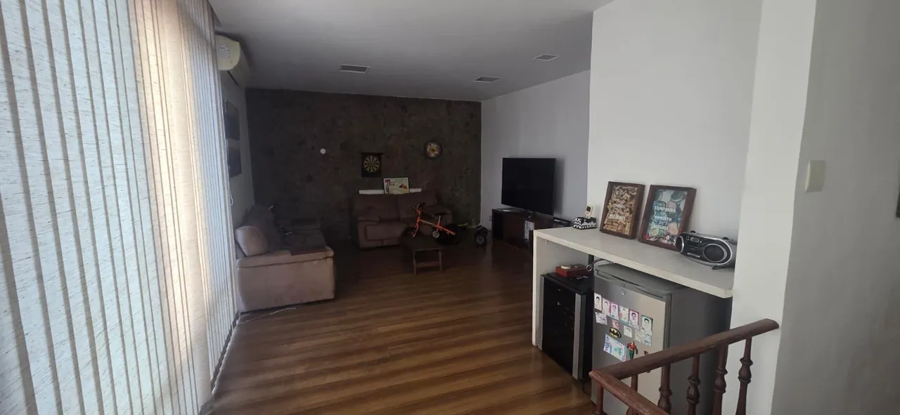 Furnished duplex-style home with 3 bedrooms and 4 baths — photo 9