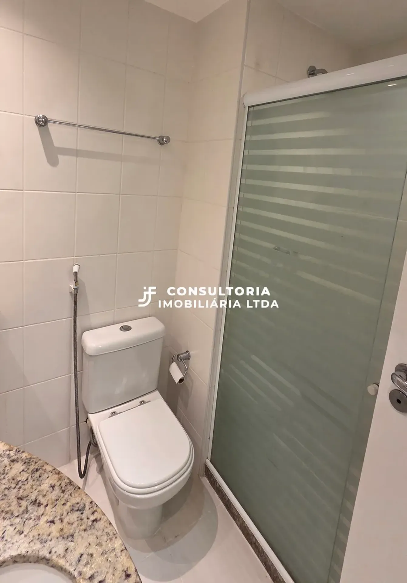 3-bedroom apartment in a building with a sauna — photo 32