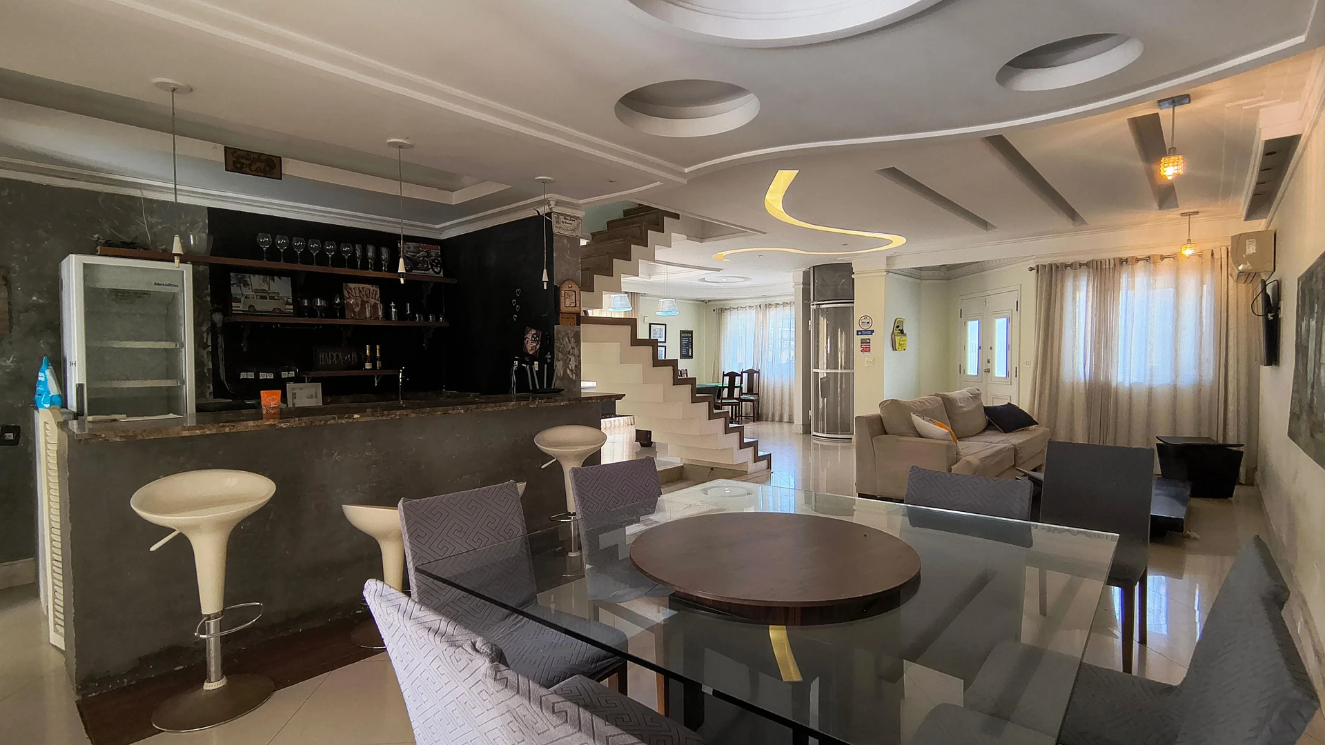 Furnished house with 7 bedrooms and open-plan kitchen — photo 20