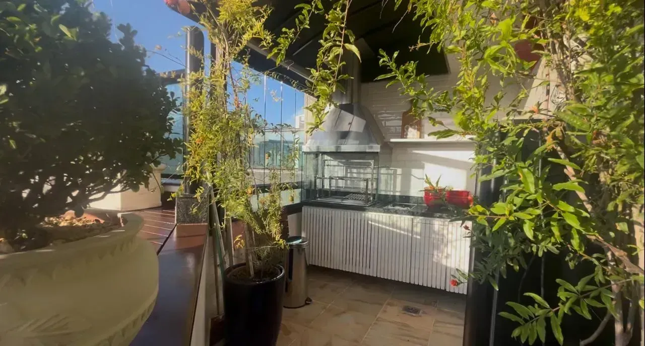 Duplex penthouse with 3 bedrooms and 300 m² — photo 6